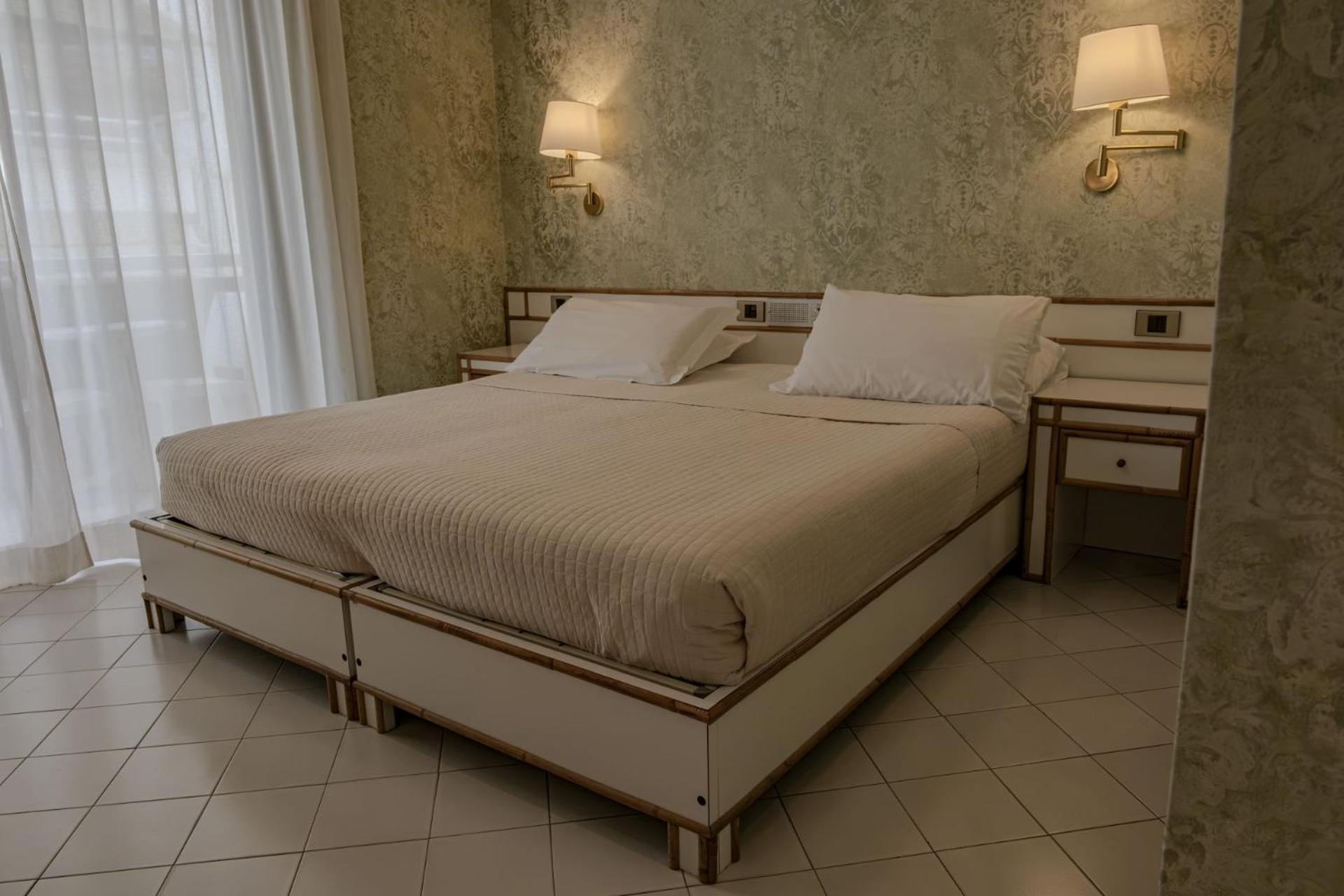 Hotel President - Vintage Hotel In Centro Riccione Zewnętrze zdjęcie