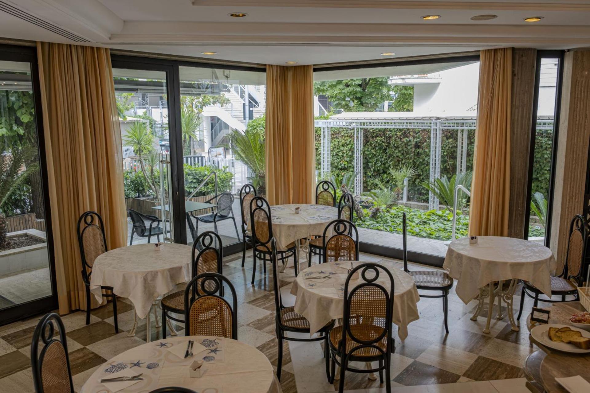 Hotel President - Vintage Hotel In Centro Riccione Zewnętrze zdjęcie