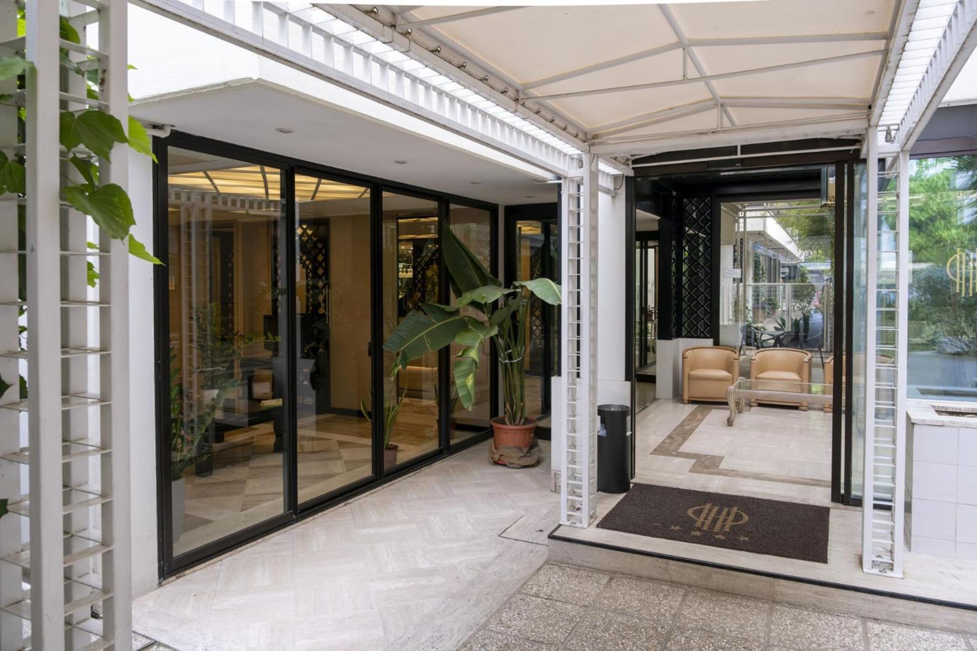 Hotel President - Vintage Hotel In Centro Riccione Zewnętrze zdjęcie