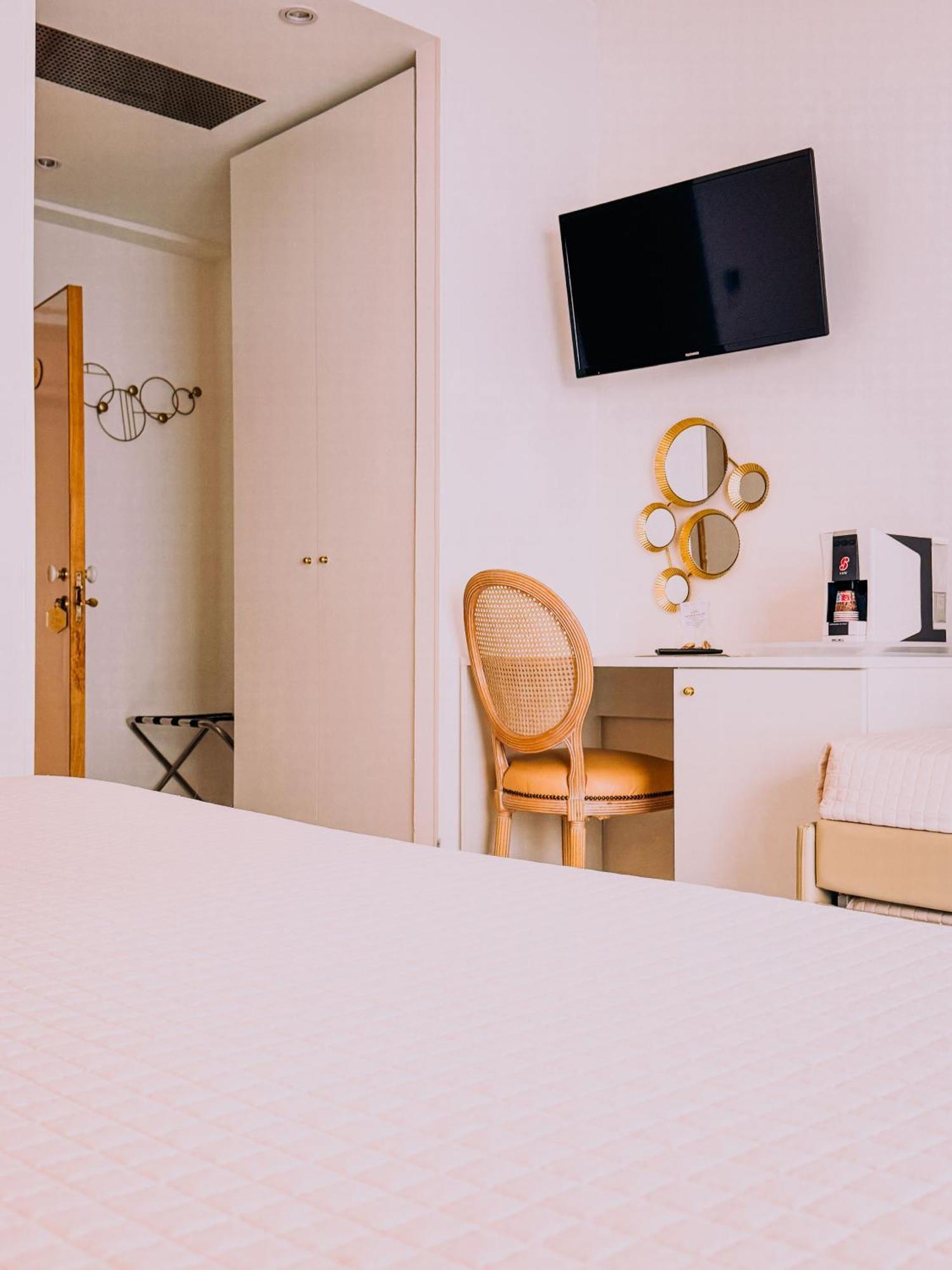 Hotel President - Vintage Hotel In Centro Riccione Zewnętrze zdjęcie
