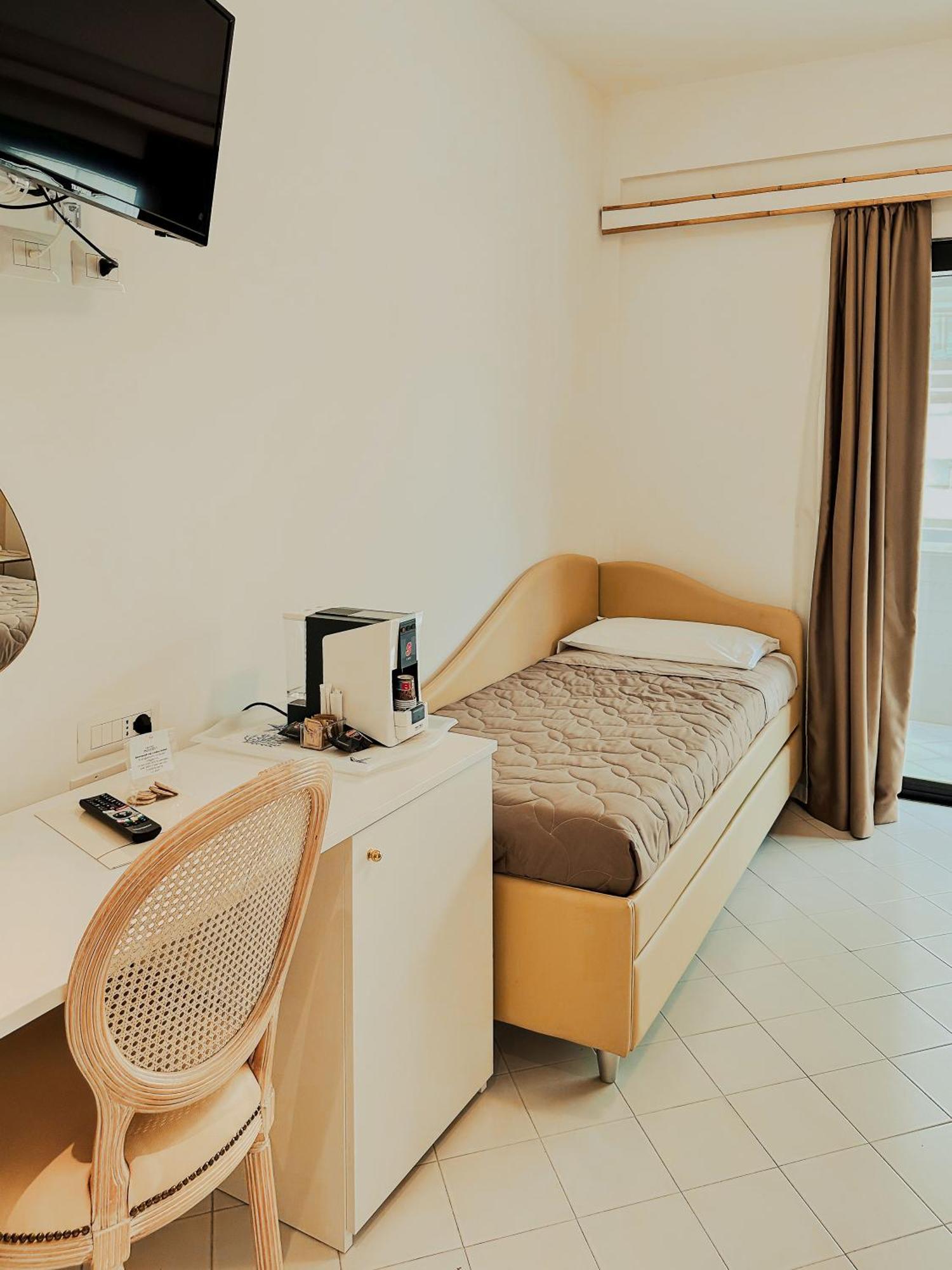 Hotel President - Vintage Hotel In Centro Riccione Zewnętrze zdjęcie