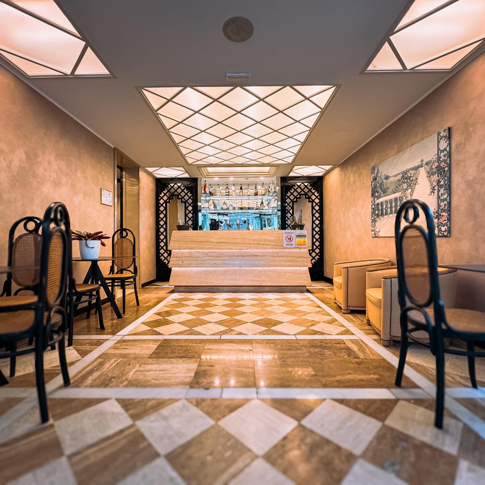 Hotel President - Vintage Hotel In Centro Riccione Zewnętrze zdjęcie